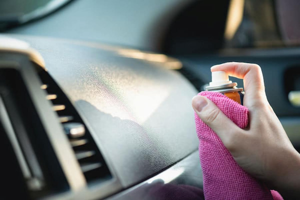 اسپری نانو براق کننده بدنه خودرو مشکی با پوشش محافظ قدرتمند